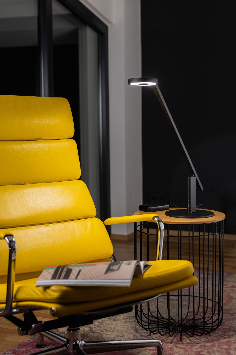 Luctra Table Lite Lampada da tavolo con regolazione di intensità e temperatura del colore